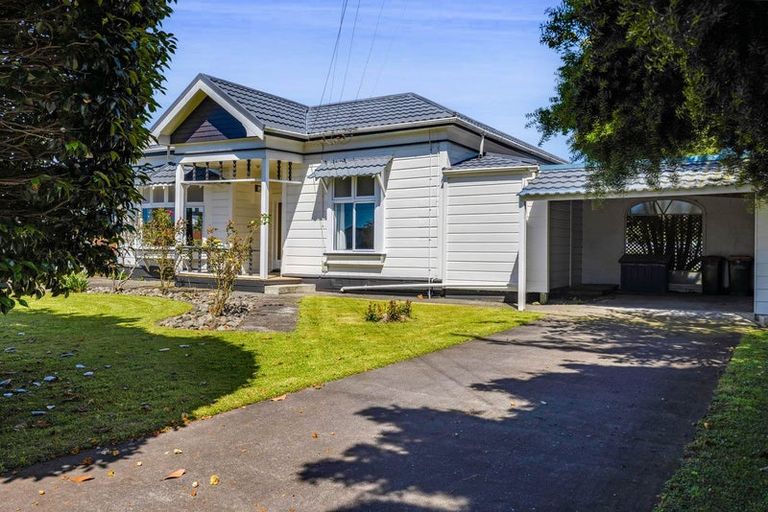 Photo of property in 25 Argyle Street, Hawera, 4610