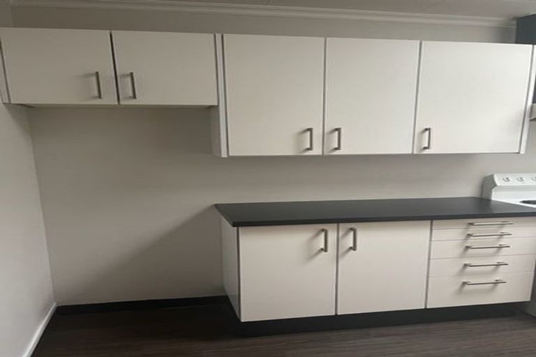 Photo of property in 2/30 Whitley Avenue, Ebdentown, Upper Hutt, 5018