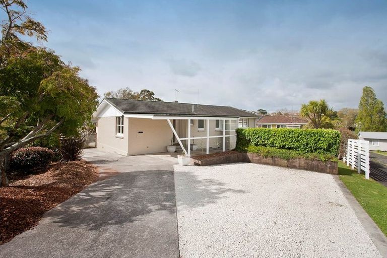 Photo of property in 31 Nutsey Avenue, Northcote, Auckland, 0627