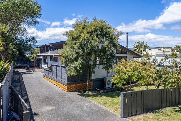Photo of property in 114 Matatua Road, Raumati Beach, Paraparaumu, 5032