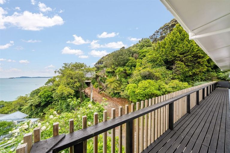 Photo of property in 129 Marine Drive, Sorrento Bay, Lower Hutt, 5013