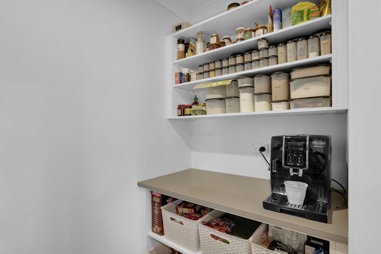 Photo of property in 21 Ruru Street, Cambridge, 3434