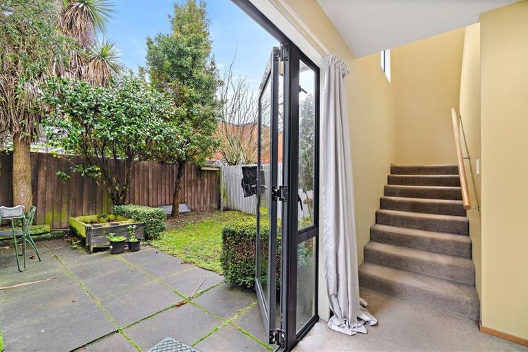 Photo of property in 5/25 Grove Road, Addington, Christchurch, 8024