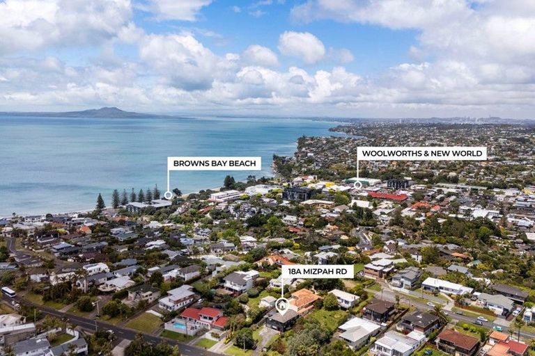 Photo of property in 1/18 Mizpah Road, Torbay, Auckland, 0630