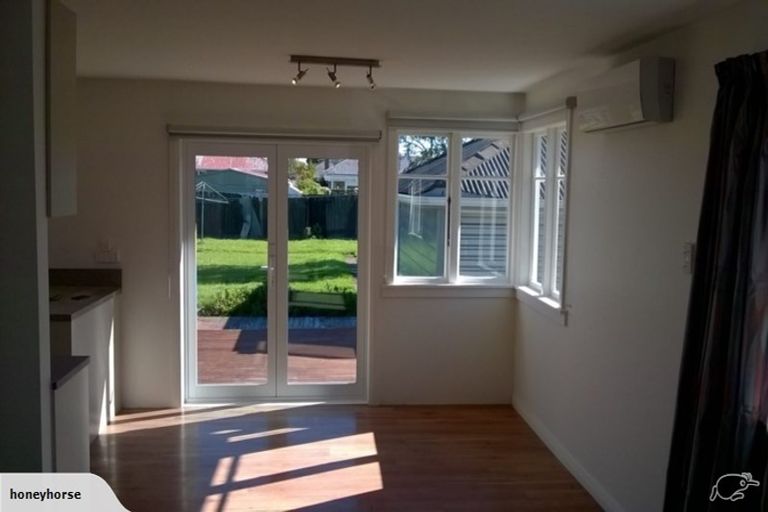 Photo of property in 145 Wainoni Road, Avondale, Christchurch, 8061
