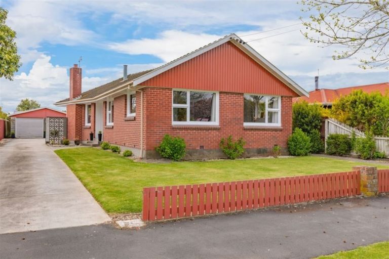Photo of property in 12 Kingrove Street, Bishopdale, Christchurch, 8053