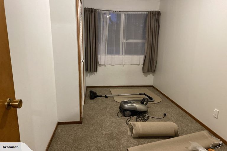 Photo of property in 16 Penfold Place, Henderson, Auckland, 0610