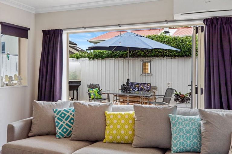 Photo of property in 496b Devonport Road, Tauranga South, Tauranga, 3112