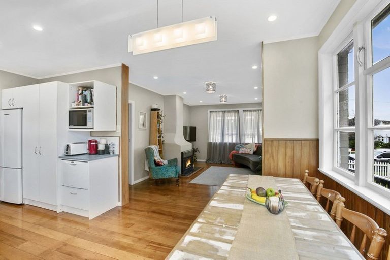 Photo of property in 21 Toomath Street, Naenae, Lower Hutt, 5011