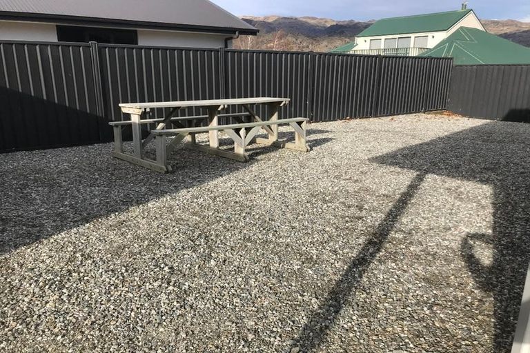 Photo of property in 20 Pisa Moorings Road, Mount Pisa, Cromwell, 9383