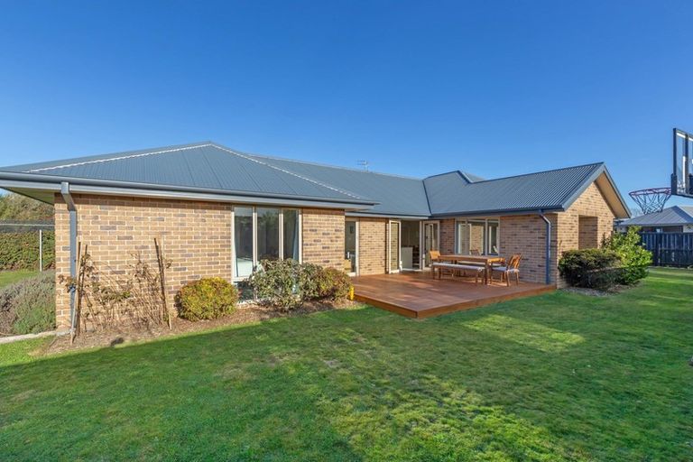 Photo of property in 12 Goldie Place, Rolleston, 7614