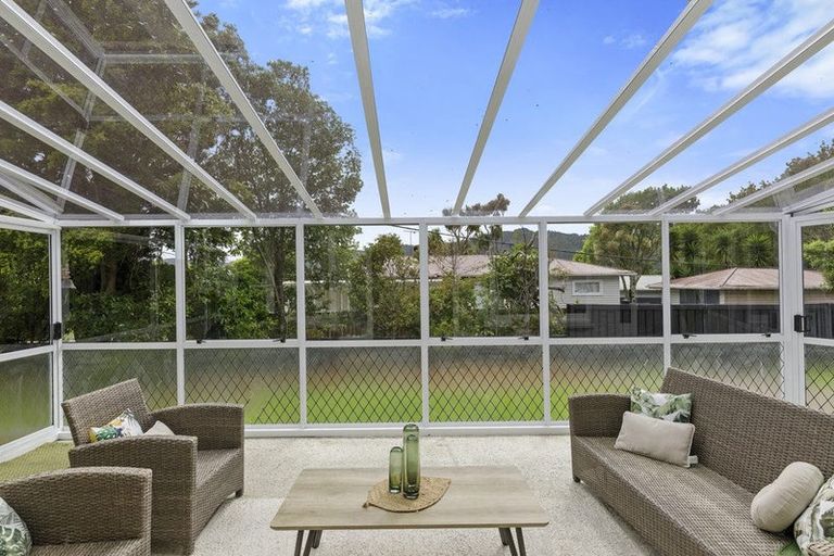 Photo of property in 27 Lees Grove, Wainuiomata, Lower Hutt, 5014