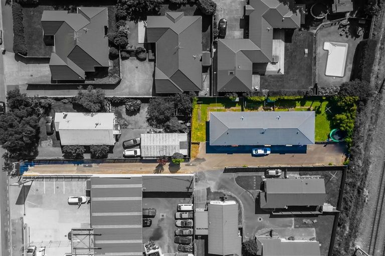 Photo of property in 264b Fergusson Drive, Heretaunga, Upper Hutt, 5018