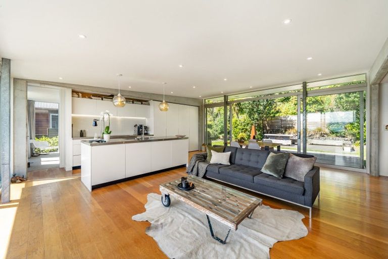 Photo of property in 505 Muritai Road, Eastbourne, Lower Hutt, 5013