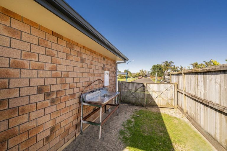 Photo of property in 8 Captain Wood Avenue, Whitianga, 3510