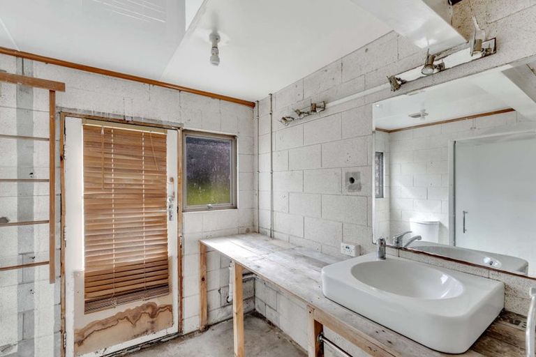 Photo of property in 14 Dagenham Street, Manurewa, Auckland, 2102