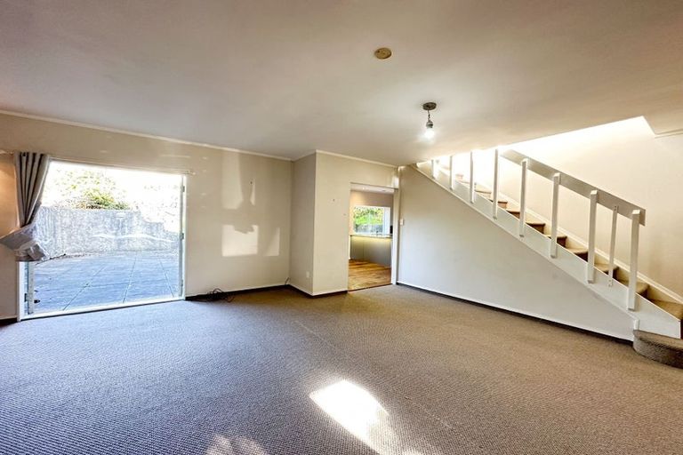 Photo of property in 38 Wyoming Avenue, Murrays Bay, Auckland, 0630