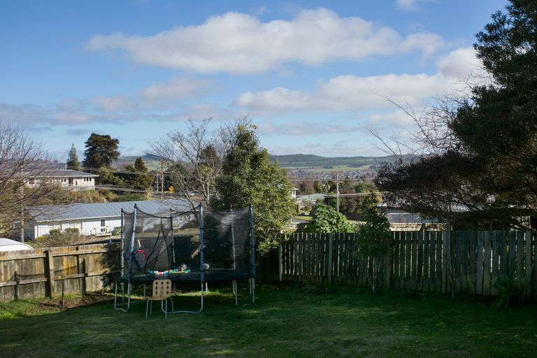 Photo of property in 2/54 Hinemoa Avenue, Taupo, 3330