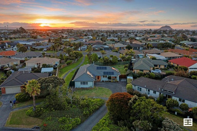Photo of property in 43 Jasmine Place, Mount Maunganui, 3116