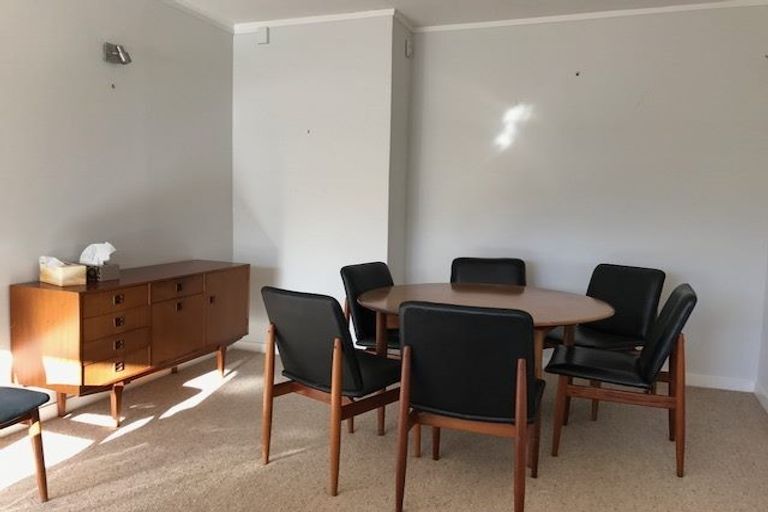 Photo of property in Hobson Court Flats, 72/70 Hobson Street, Thorndon, Wellington, 6011