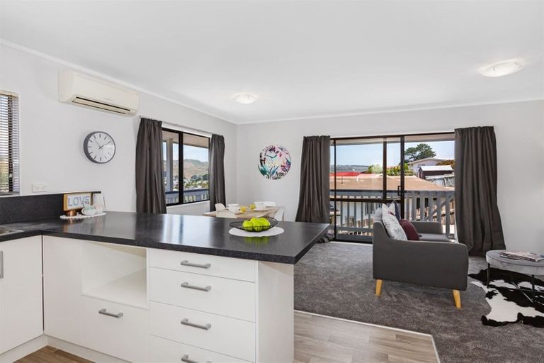 Photo of property in 5 Sombrero View, Ascot Park, Porirua, 5024