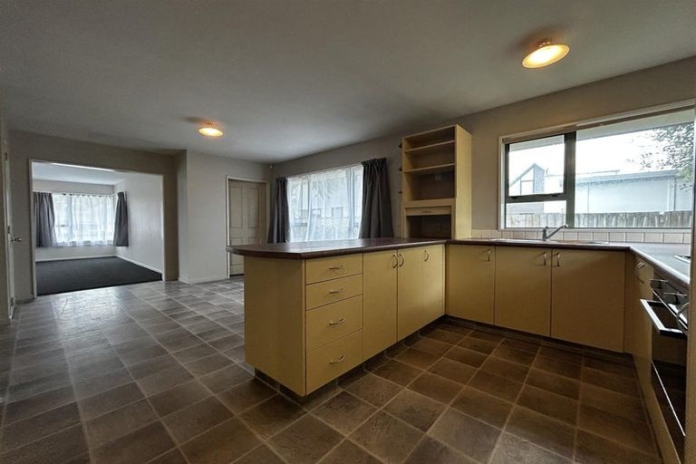 Photo of property in 39 Aldershot Street, Aranui, Christchurch, 8061