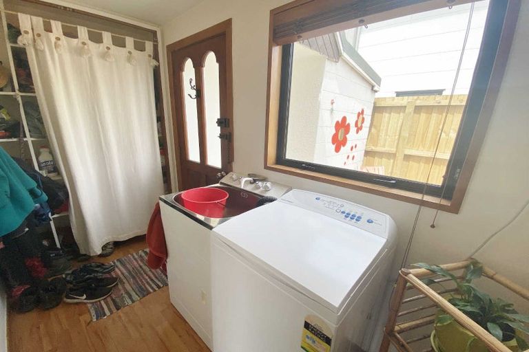 Photo of property in 1/179 Marine Parade, New Brighton, Christchurch, 8083