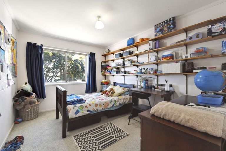 Photo of property in 2 Hobson Street, New Plymouth, 4312