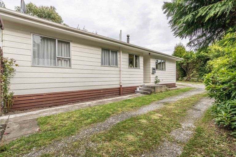 Photo of property in 7 Watt Road, Otatara, Invercargill, 9879