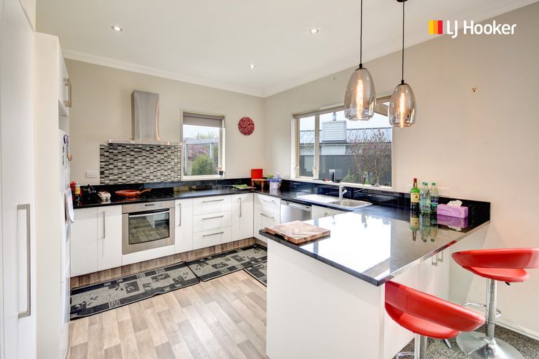 Photo of property in 16 Showgate Crescent, Mosgiel, 9024