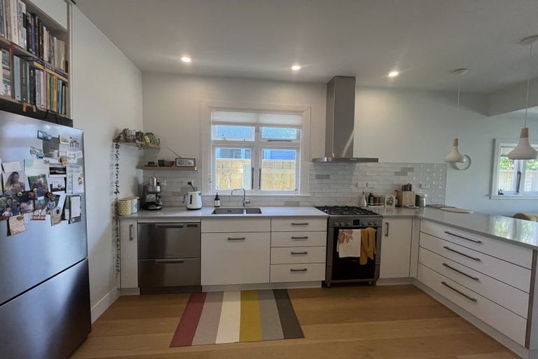 Photo of property in 12 Matipo Street, Eastbourne, Lower Hutt, 5013