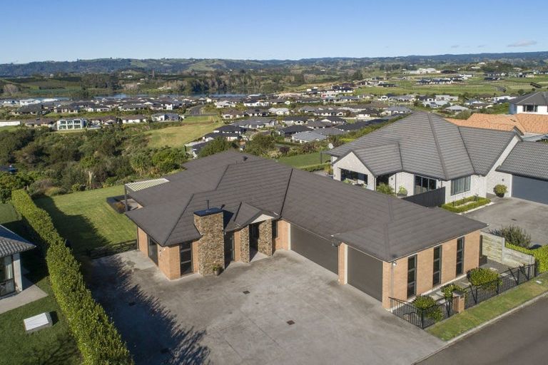 Photo of property in 38 Holyoake Terrace, Omokoroa, 3114