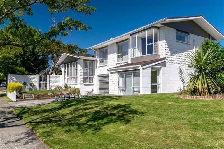 Photo of property in 2 Mountain View Road, Witherlea, Blenheim, 7201