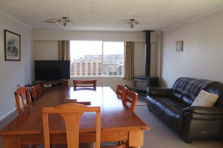 Photo of property in 21 Stewart Road, Milton, 9220