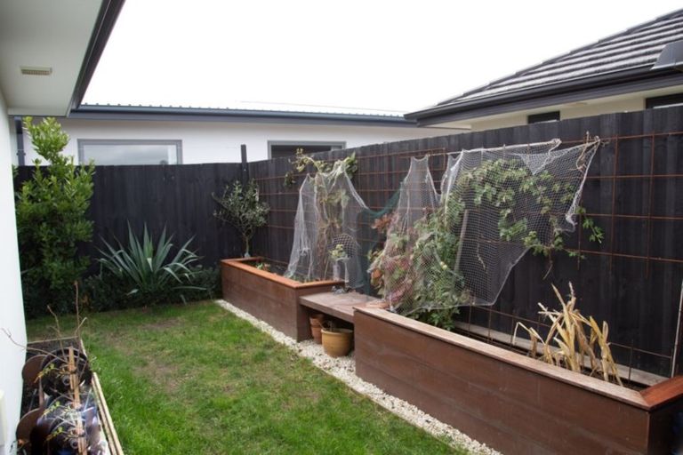 Photo of property in 48 Packard Crescent, Halswell, Christchurch, 8025