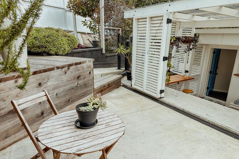 Photo of property in 4/80 Saint Marys Road, Saint Marys Bay, Auckland, 1011