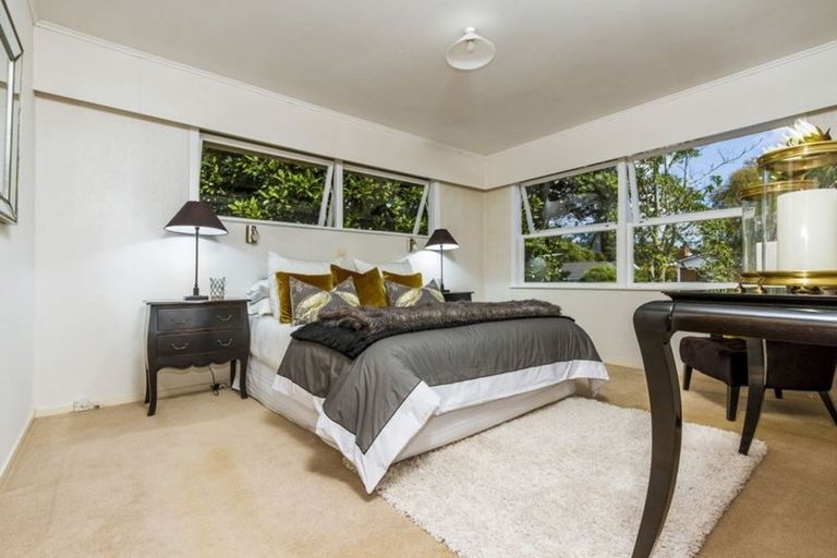 Photo of property in 6 Northgrove Avenue, Hillcrest, Auckland, 0627