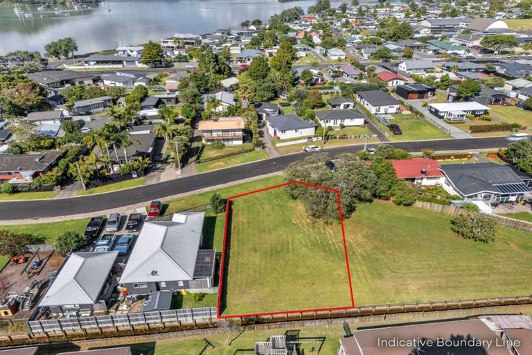Photo of property in 1d White Street, Whitianga, 3510