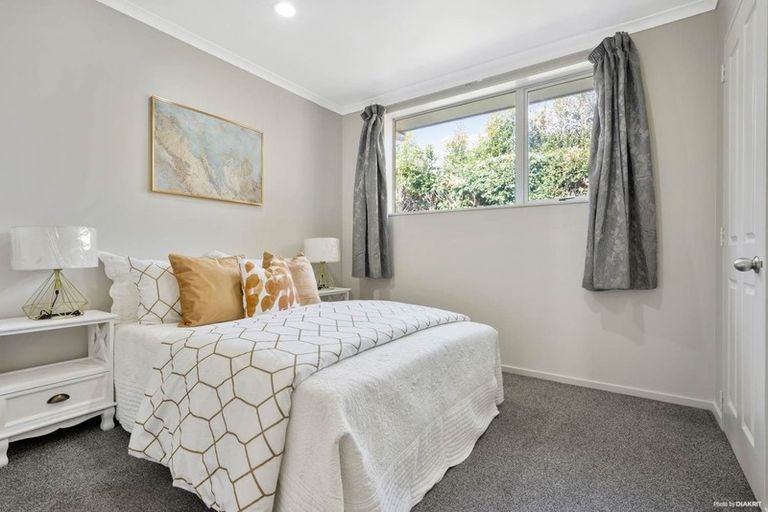 Photo of property in 24 Duckworth Road, Papakura, 2110