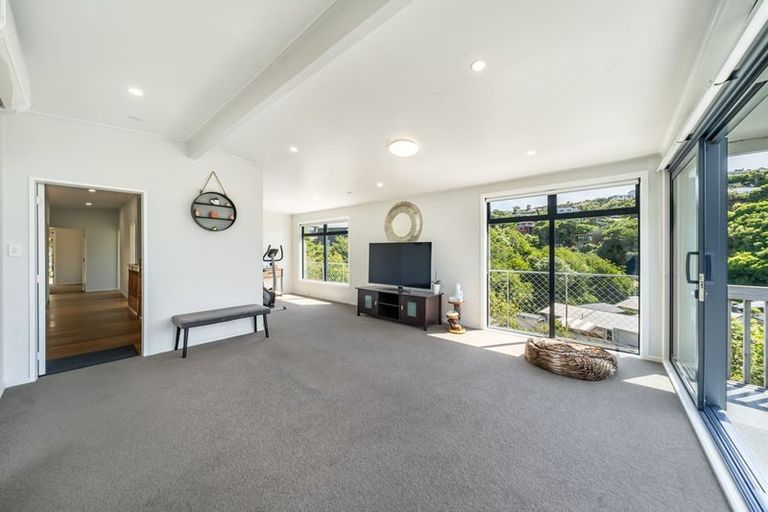 Photo of property in 12a Silverbirch Grove, Churton Park, Wellington, 6037