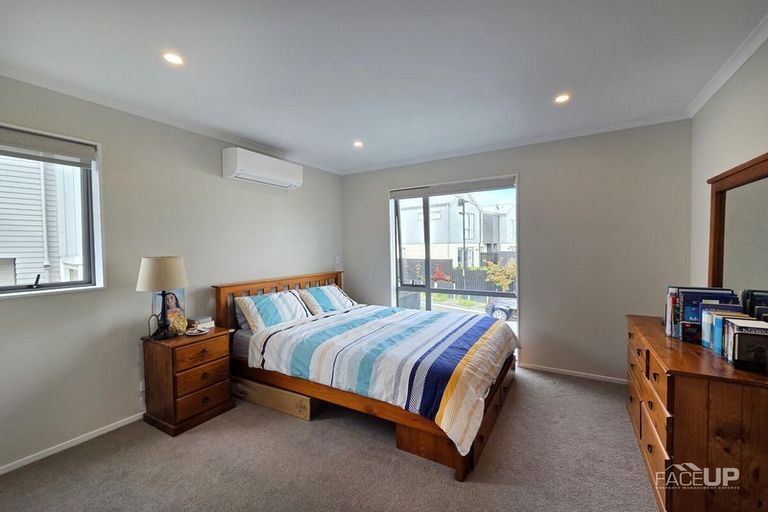 Photo of property in 10 Te Rau Place, Hobsonville, Auckland, 0616