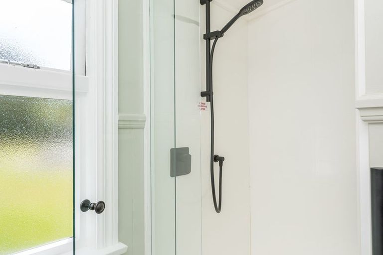 Photo of property in 33 Mihiwaka Road, Long Beach, Port Chalmers, 9081