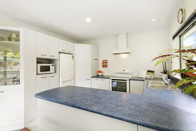 Photo of property in Redwood Village, 67/42 Main Road, Tawa, Wellington, 5028