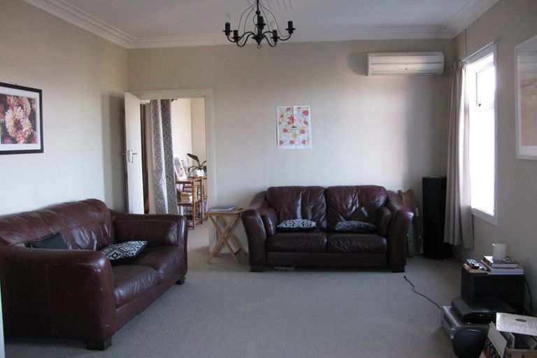 Photo of property in 50 Middleton Road, Kew, Dunedin, 9012