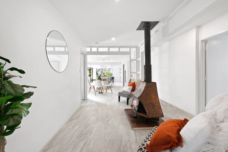 Photo of property in 8 Rapallo Place, Farm Cove, Auckland, 2012