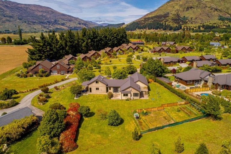 Photo of property in 3 Ironview Lane, Wanaka, 9382