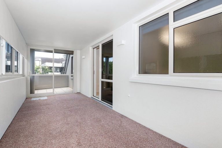 Photo of property in 2/28 The Mall, Mount Maunganui, 3116