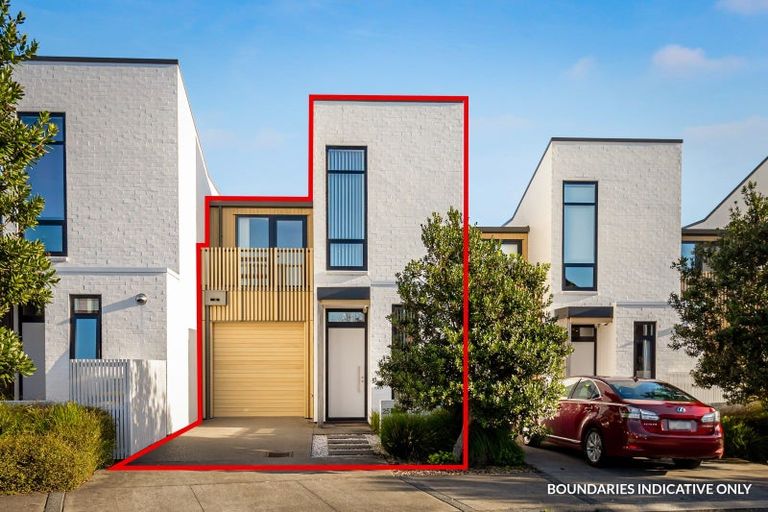 Photo of property in 25 Isitt Road, Hobsonville, Auckland, 0616