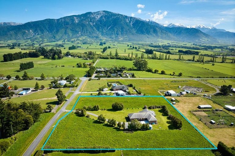 Photo of property in 16 Titoki Drive, Kaikoura Flat, Kaikoura, 7371
