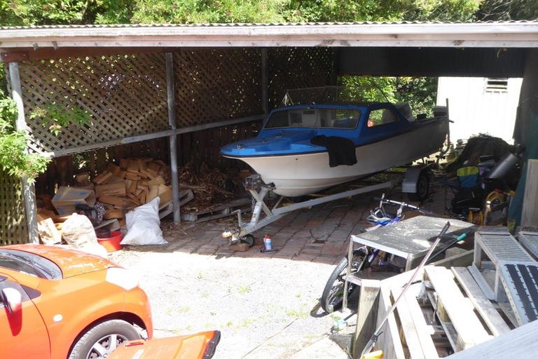 Photo of property in 104 Easther Crescent, Kew, Dunedin, 9012